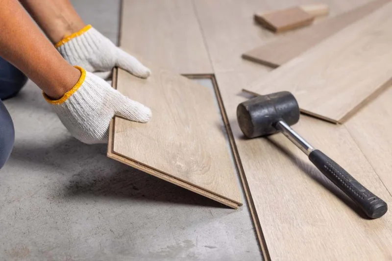 Укладка плитки, ламината и напольных покрытий