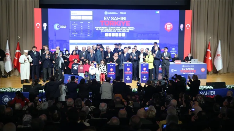 Žrebovanie domov, ktoré sa majú postaviť v Burse v rámci 