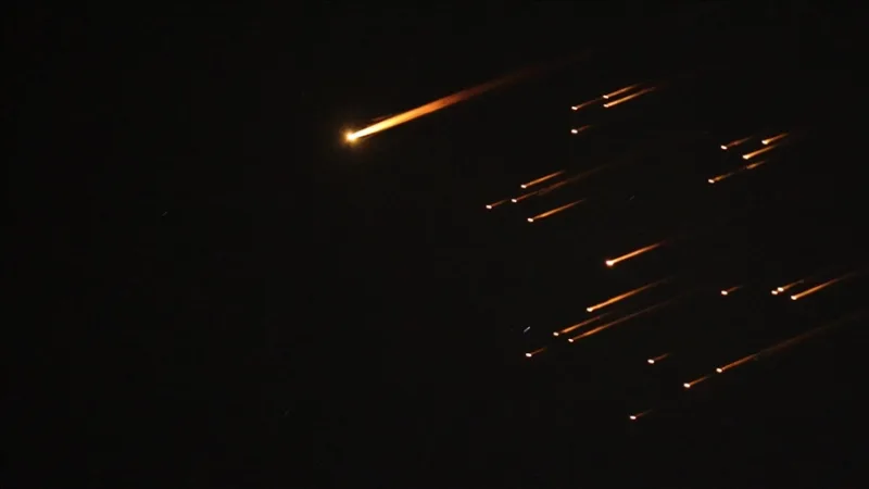 İsrail basınına göre ordu, İran'a yönelik saldırılarda eski mühimmat kullanıyor