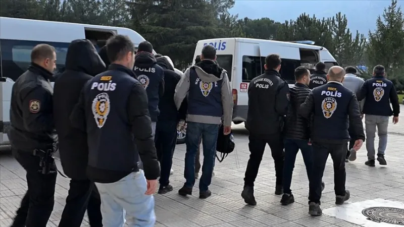 Geçen ay uyuşturucu, yasa dışı bahis ve sanal kumara yönelik 787 operasyon düzenlendi