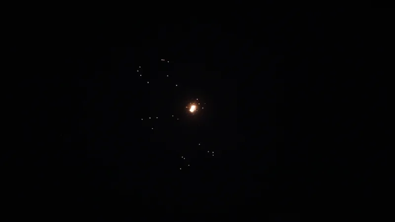 İran'dan atılan füzeler nedeniyle İsrail'de geniş bir alanda sirenler çaldı