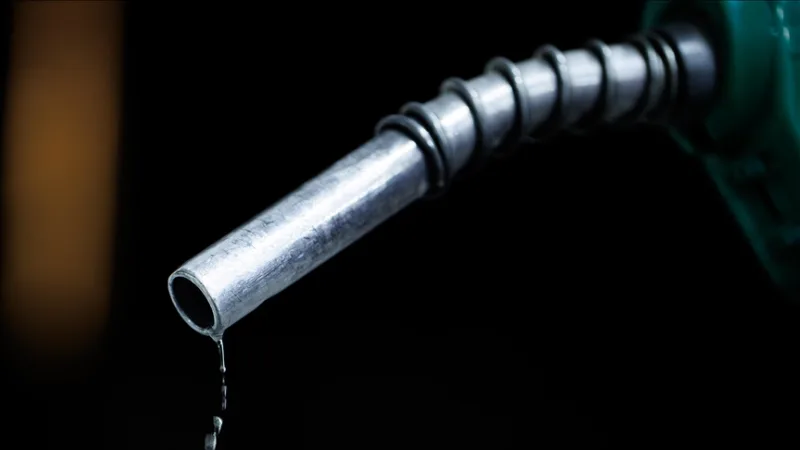 İngiltere'de bazı akaryakıt istasyonlarında 