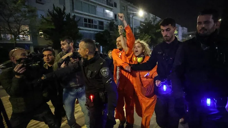 В столице Израиля, Тель-Авиве, антивоенные демонстранты были разогнаны полицией с применением жестких мер